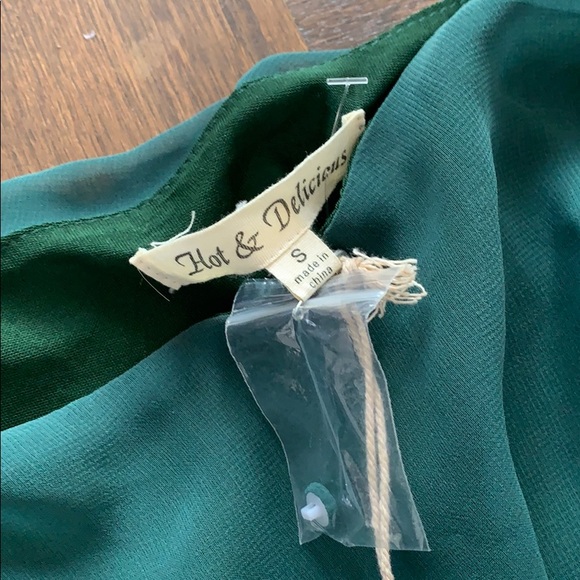 Green Dress - Picture 6 of 7